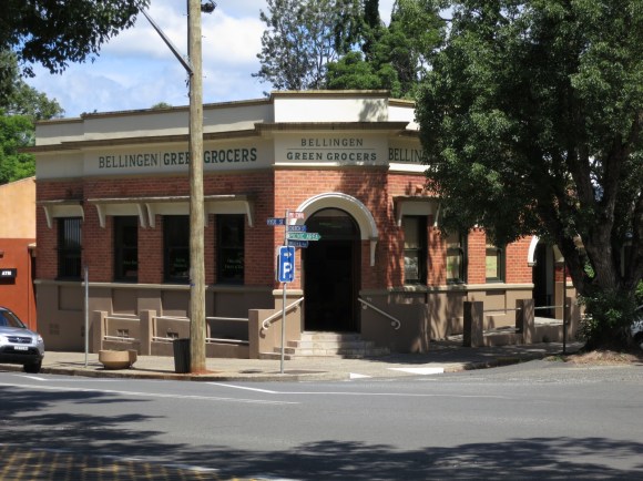 Local fresh food grocer